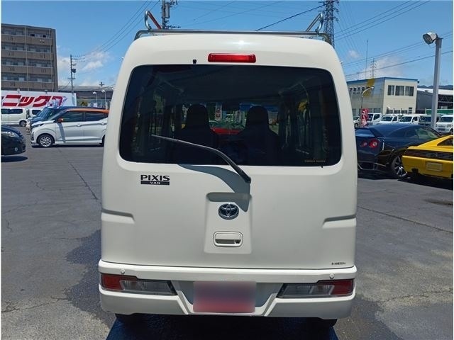 Toyota PIXIS VAN 2021 8347572-2