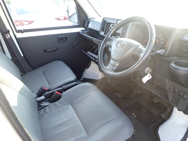 Toyota PIXIS VAN 2021 8349572-2