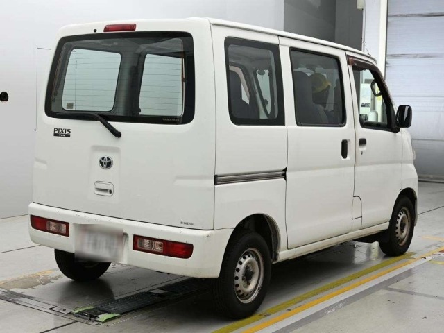 Toyota PIXIS VAN 2013 8349576-1