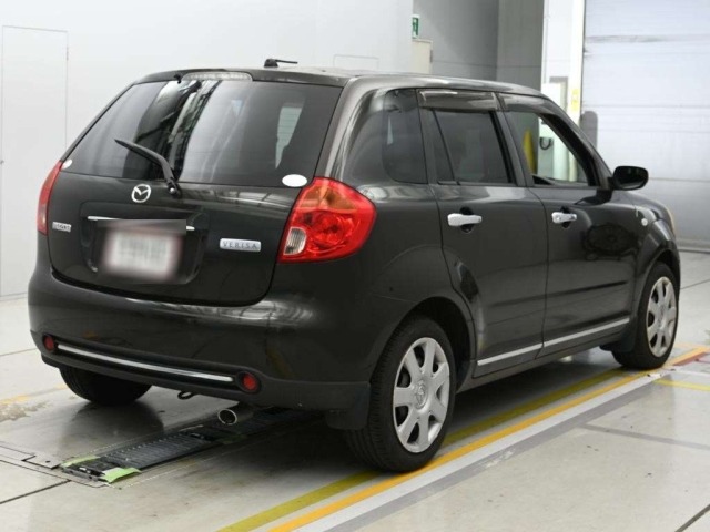 Mazda VERISA 2009 8352587-1