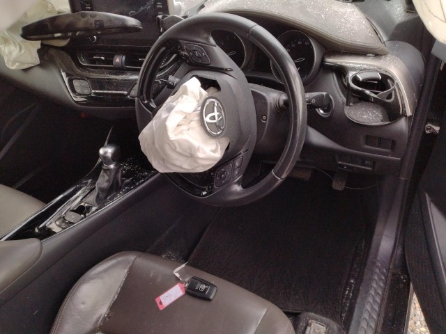 Toyota C-HR 2020 8415873-1