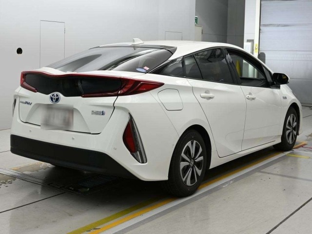 Toyota PRIUS PHV 2017 8386232-1