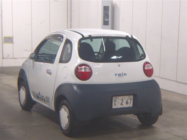 Suzuki TWIN 2003 8408245-1
