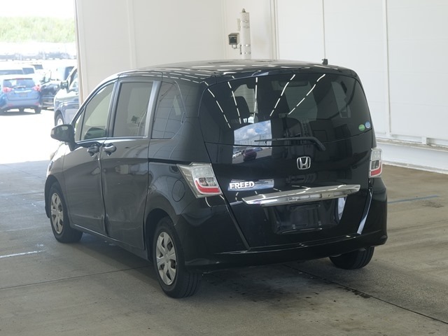 Honda FREED 2013 8442087-1