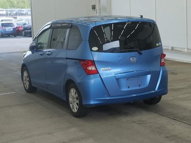 Honda FREED 2011 8442107-1