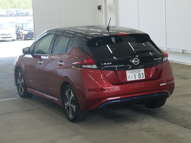 Nissan LEAF 2018 8471150-1