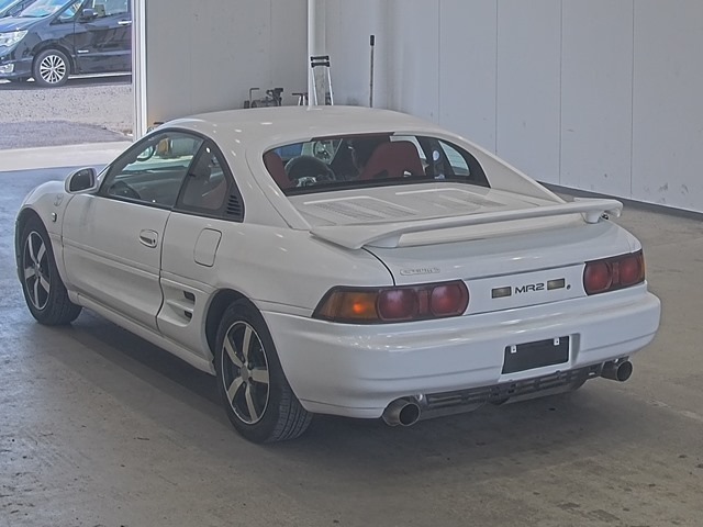 Toyota MR2 1997 8472121-1