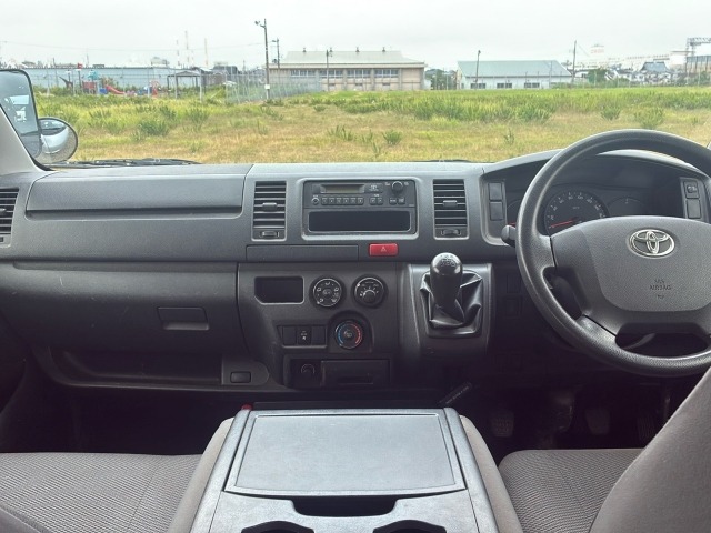 Toyota HIACE VAN 2016 8492083-2