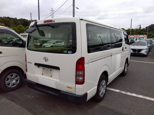 Toyota HIACE VAN 2016 8492087-1