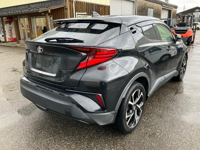 Toyota C-HR 2021 8550616-1