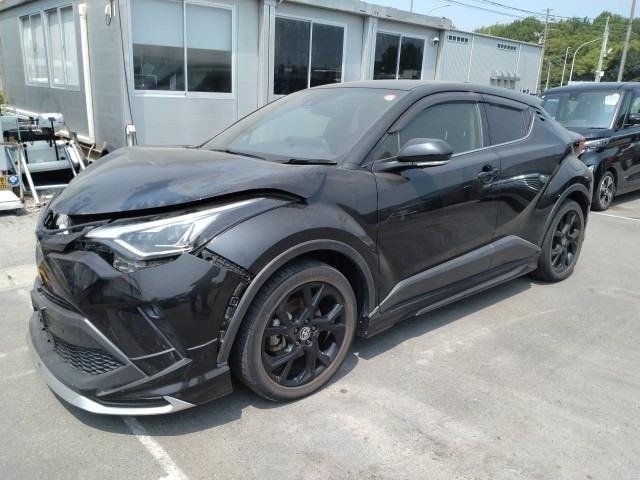 Toyota C-HR 2021 8550619-2