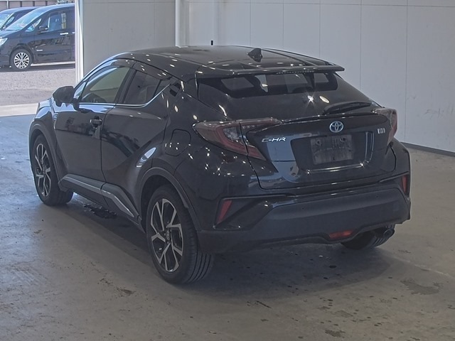 Toyota C-HR 2017 8553107-1