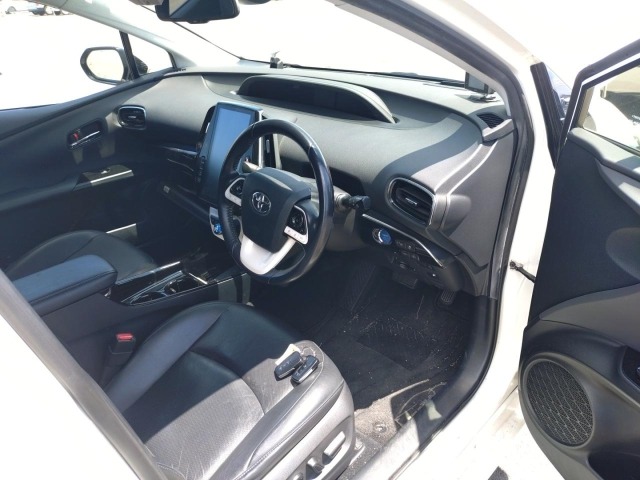 Toyota PRIUS PHV 2018 8614086-1