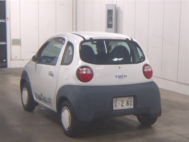 Suzuki TWIN 2003 8631092-1
