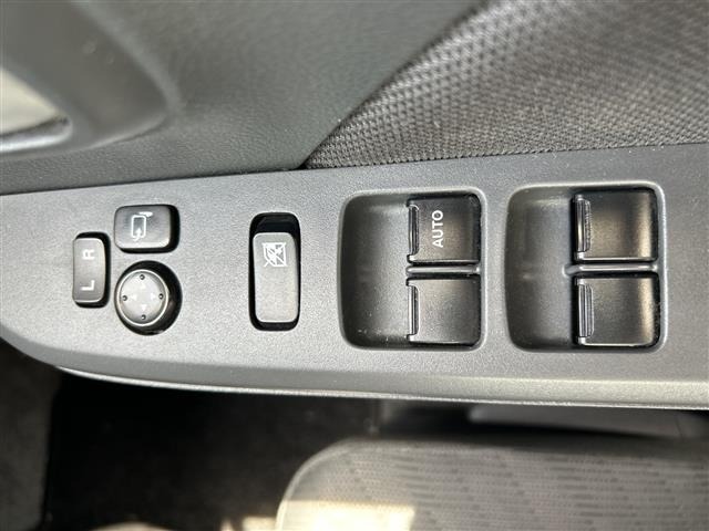 Suzuki WAGON R 2013 6940007-8