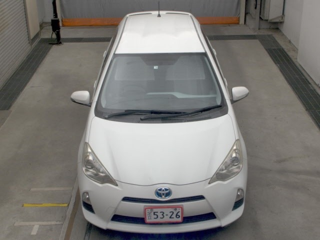 Toyota AQUA 2012 6967840-6