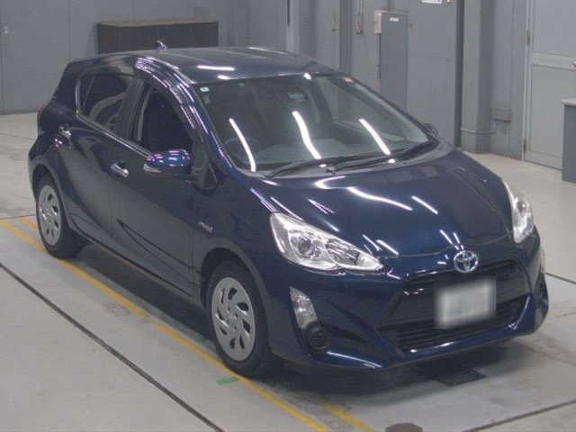 Toyota AQUA 2016 6967897-5