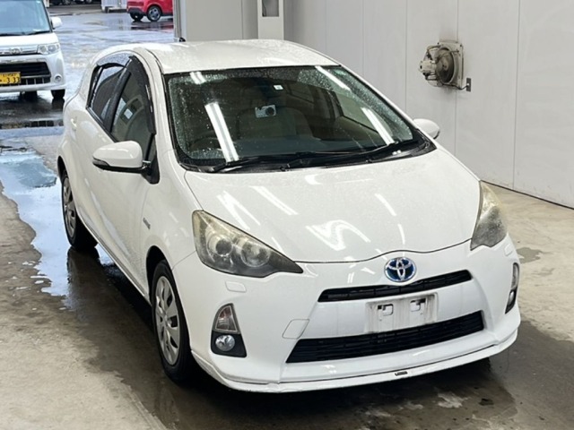 Toyota AQUA 2012 6967941-4