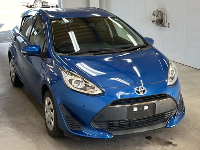 Toyota AQUA 2018 6967950-4