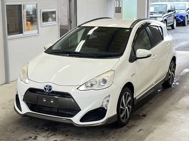Toyota AQUA 2015 6967952-0