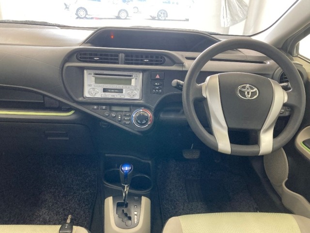 Toyota AQUA 2013 6967953-3
