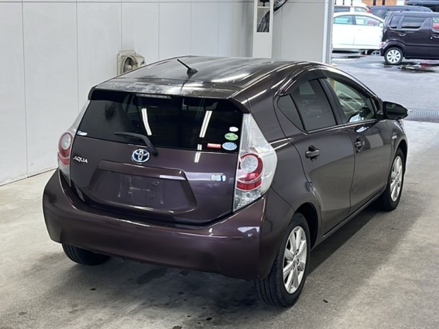Toyota AQUA 2014 6967962-1