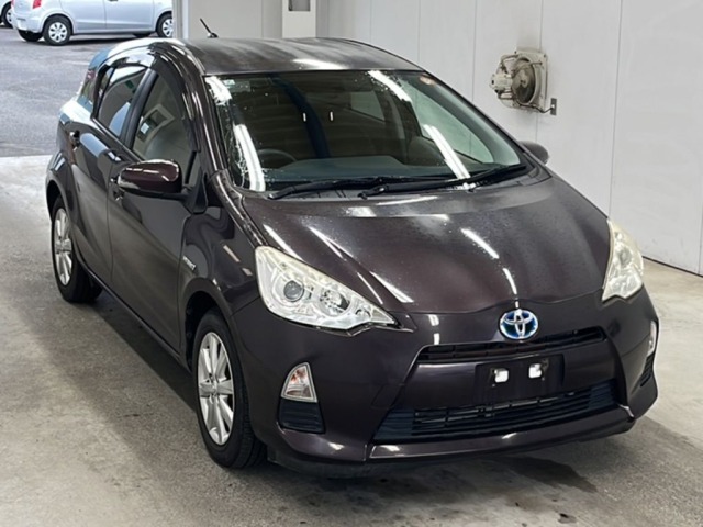 Toyota AQUA 2014 6967962-4