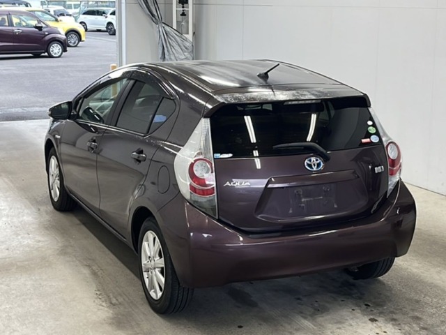 Toyota AQUA 2014 6967962-5