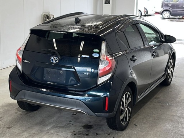 Toyota AQUA 2017 6967970-1