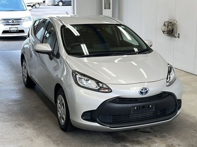 Toyota AQUA 2021 6967971-4