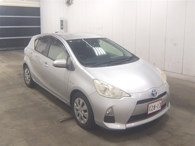 Toyota AQUA 2012 6968026-0