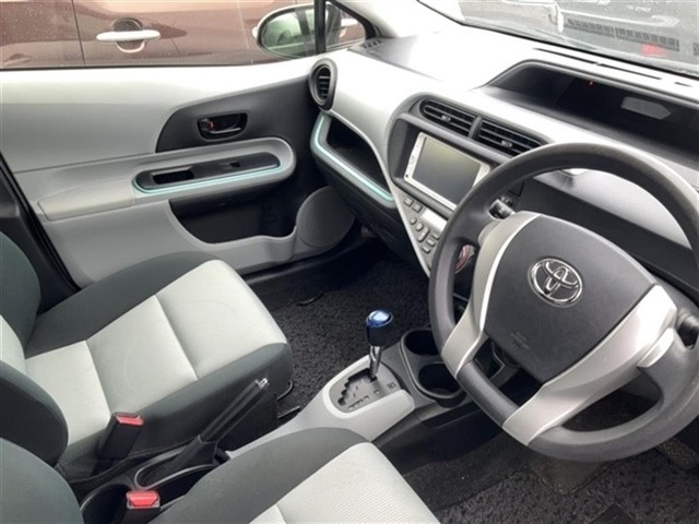 Toyota AQUA 2012 6968026-3
