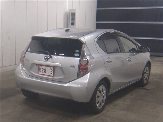 Toyota AQUA 2012 6968026-5