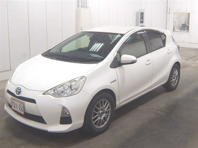 Toyota AQUA 2014 6968029-4