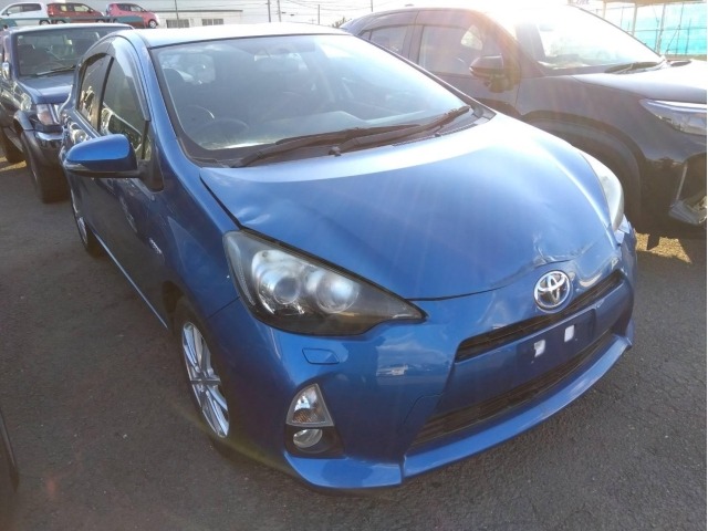 Toyota AQUA 2013 6968057-5