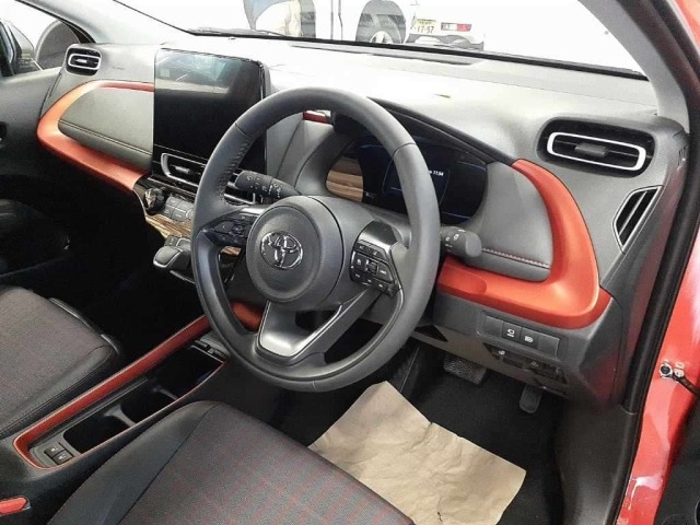 Toyota AQUA 2025 6968090-9