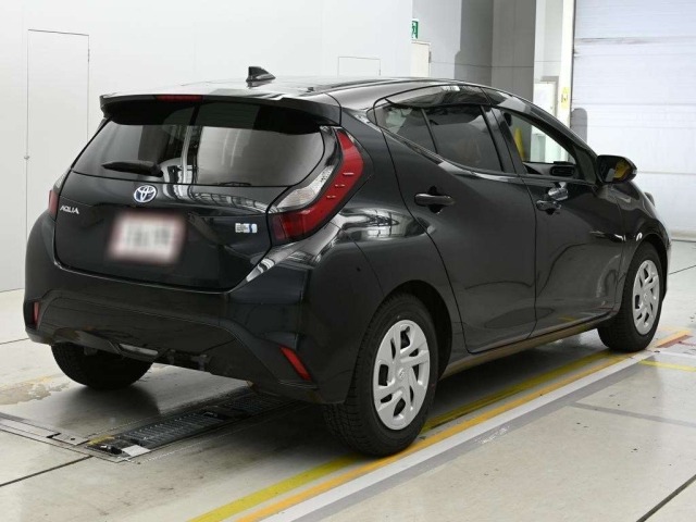 Toyota AQUA 2022 6968103-1