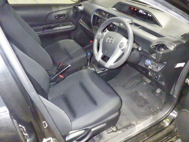 Toyota AQUA 2016 6968111-3
