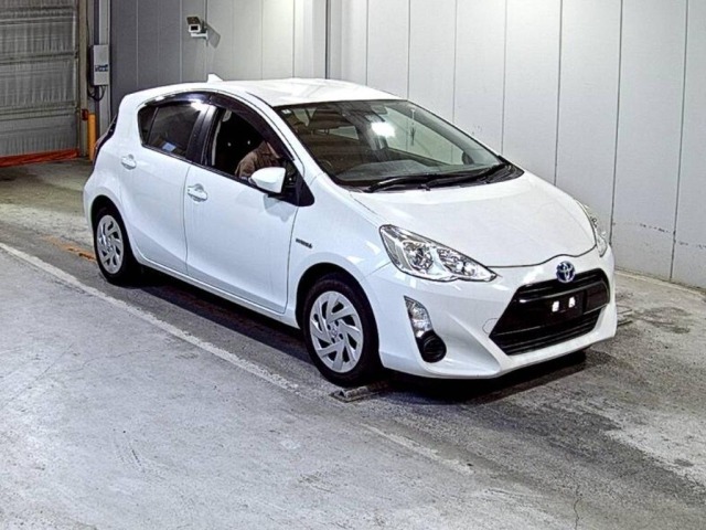 Toyota AQUA 2016 6968150-0
