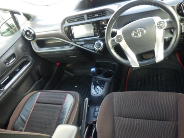 Toyota AQUA 2016 6968150-3