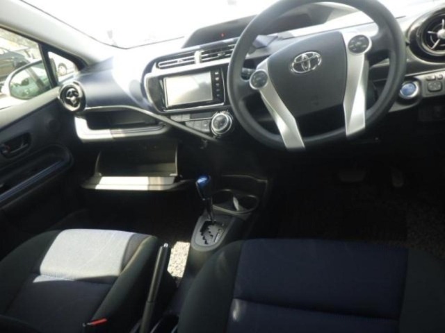 Toyota AQUA 2016 6968155-3