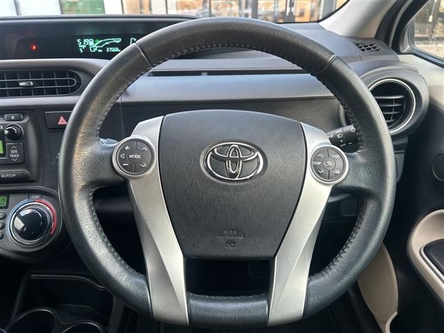 Toyota AQUA 2014 6968351-1