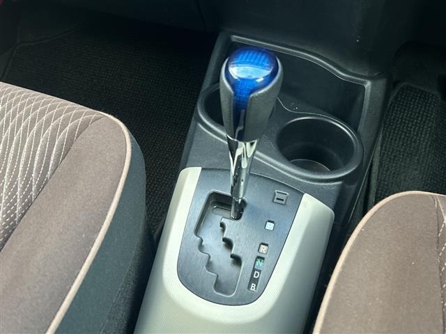 Toyota AQUA 2014 6968351-17