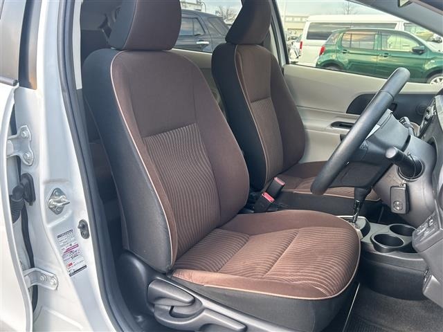 Toyota AQUA 2014 6968351-2