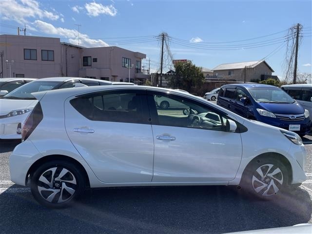 Toyota AQUA 2020 6968364-6