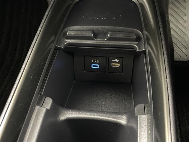 Toyota AQUA 2025 6968404-12