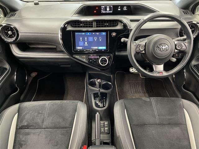 Toyota AQUA 2018 6968461-15