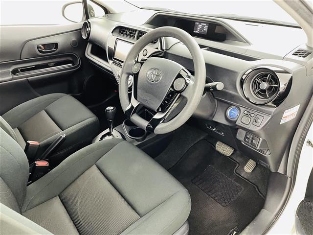 Toyota AQUA 2018 6968478-12