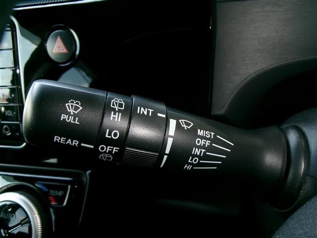 Toyota AQUA 2018 6968485-7