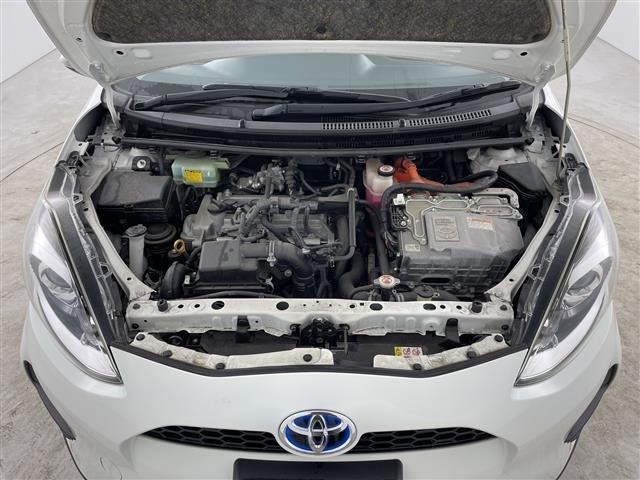 Toyota AQUA 2018 6968563-7